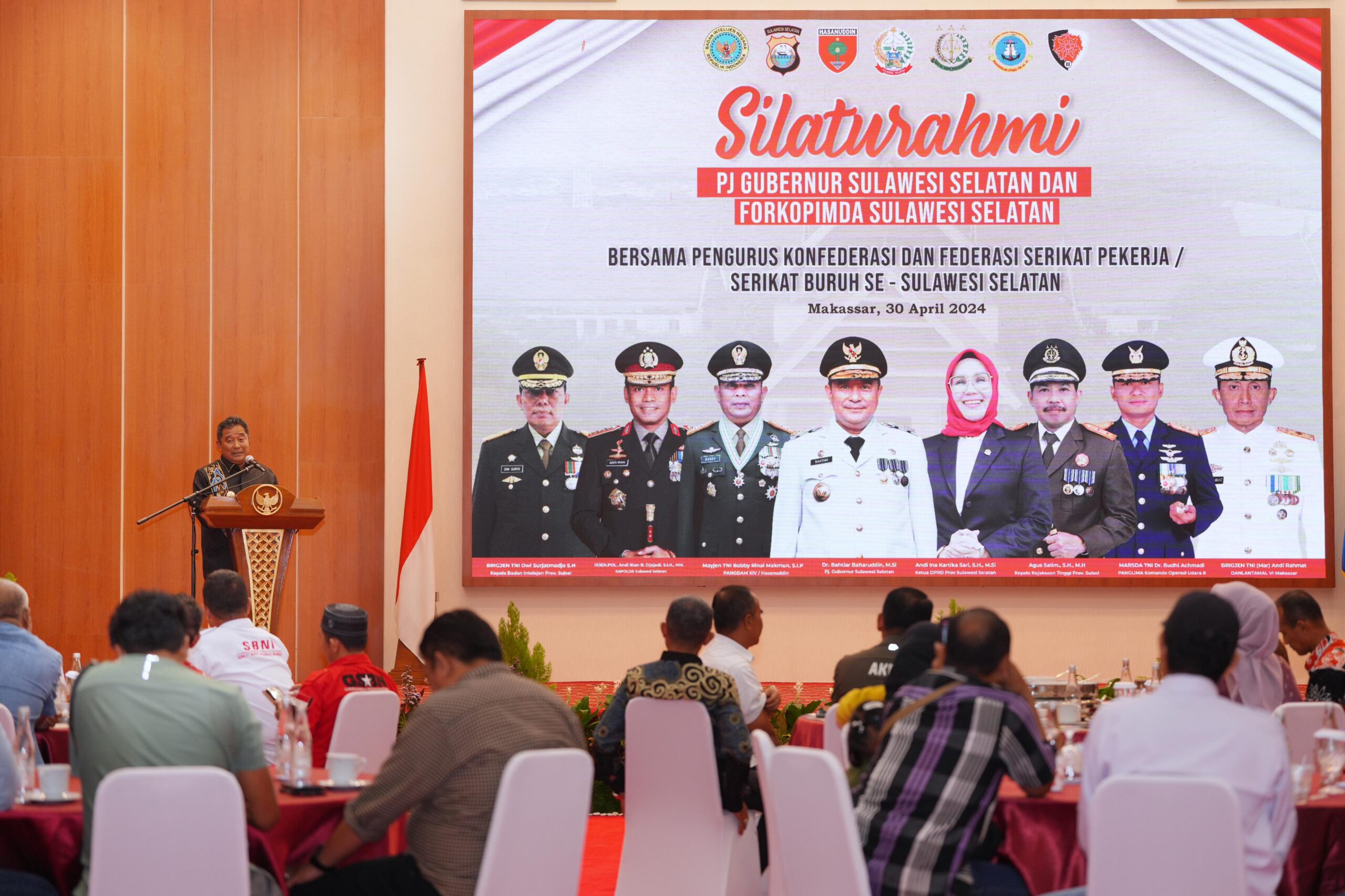 Pj Gubernur Sulsel Saat Silaturahmi dengan Perwakilan Buruh Se Sulsel