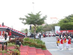 PJ Sekda Makassar Terima Duplikat Bendera Merah Putih