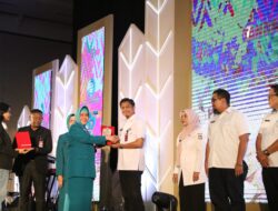Dukung 10 Program Pokok PKK, PJ Sekda Makassar Raih Penghargaan