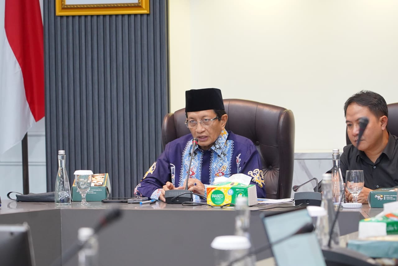Menteri Agama Nasaruddin Umar,pimpin rapat persiapan penyelenggaraan ibadah haji 1446 H/2025 M, Jumat (24/4/2025). Foto web.kemenag.