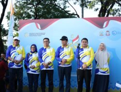 Wali Kota Makassar Lepas Ribuan Peserta Jalan Santai Harganas ke-32 di Lapangan Karebosi