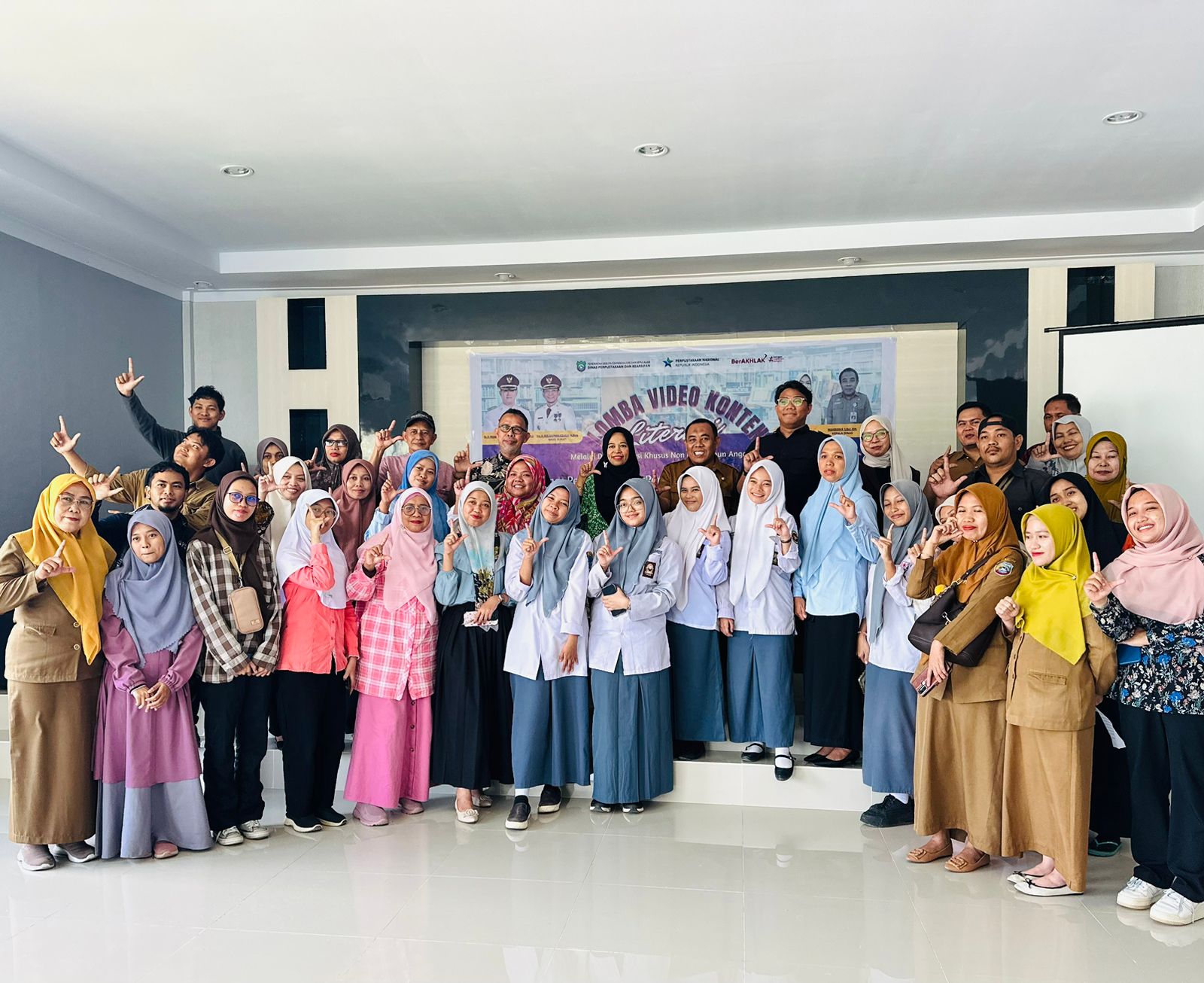 Bachtiar Adnan Kusuma “ Gerai Bosara Bupati Pangkep, Bangkitan Rasa “Kasmaran” ke Perpustakaan IMG-20250723-WA0001