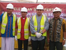 Wali Kota Makassar, Munafri Arifuddin Letakkan Batu Pertama Pembangunan Gedung Serbaguna Gereja Toraja Jemaat Masale