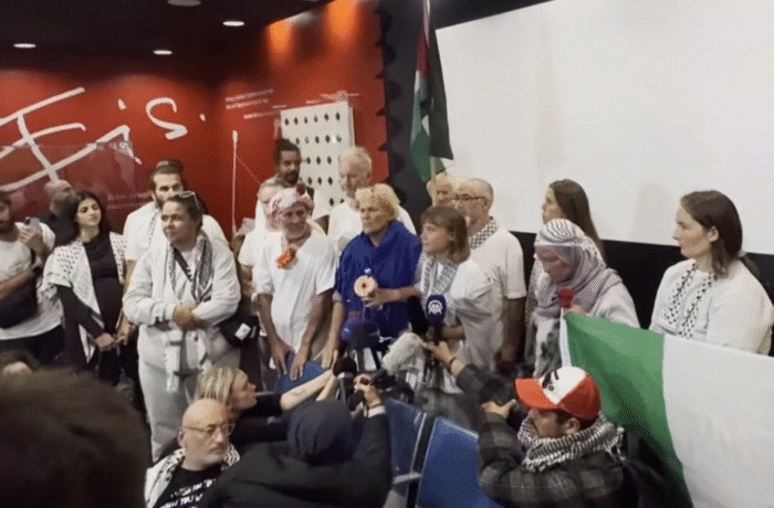 Selama Ditahan, Aktivis Kemanusiaan Greta Thunberg Mengaku Dianiaya Pasukan Israel Greeta