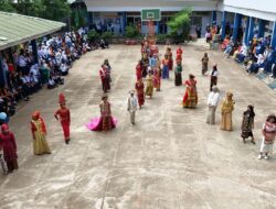 Alumni Spendel 96 Gelar Semarak Sumpah Pemuda di SMP Negeri 8 Makassar