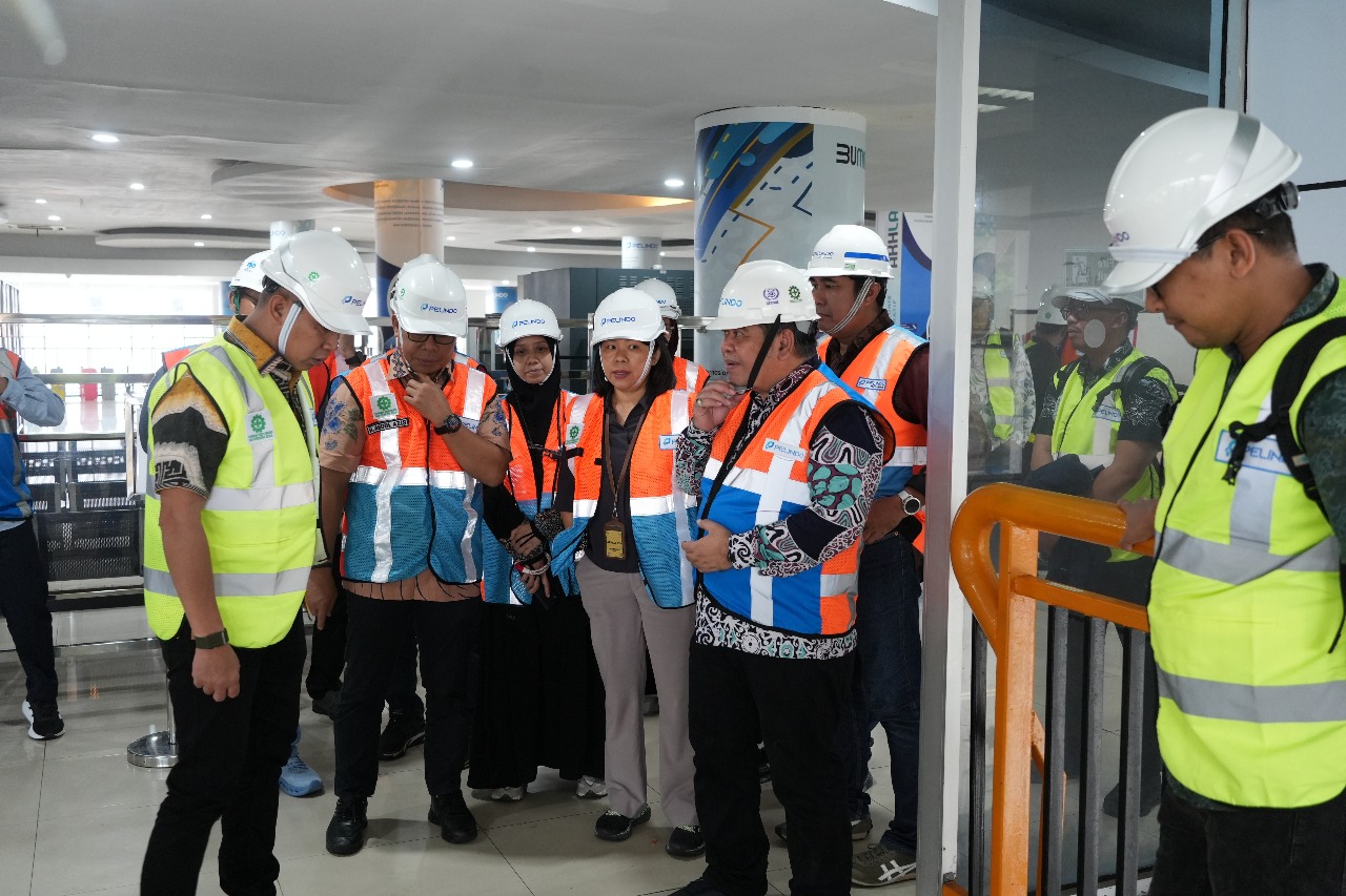 Direktur Komersial Pelindo: Pentingnya Memperkuat Kapabilitas di Seluruh Lini Layanan IMG-20251115-WA0008