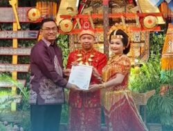 Program Elsimil Jadi Syarat Nikah Baru, BKKBN Sulsel Serahkan Sertifikat kepada Calon Pengantin