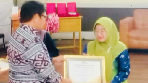 Chaidir Syam, Terima Anugerah Panritra Sastra Nusantara 2025 1766277200577