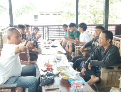 Kursus Perdana 3 Bahasa di Wa’Kopi Tepisungai Maros, Peserta Didominasi Milenial hingga Pensiunan Camat