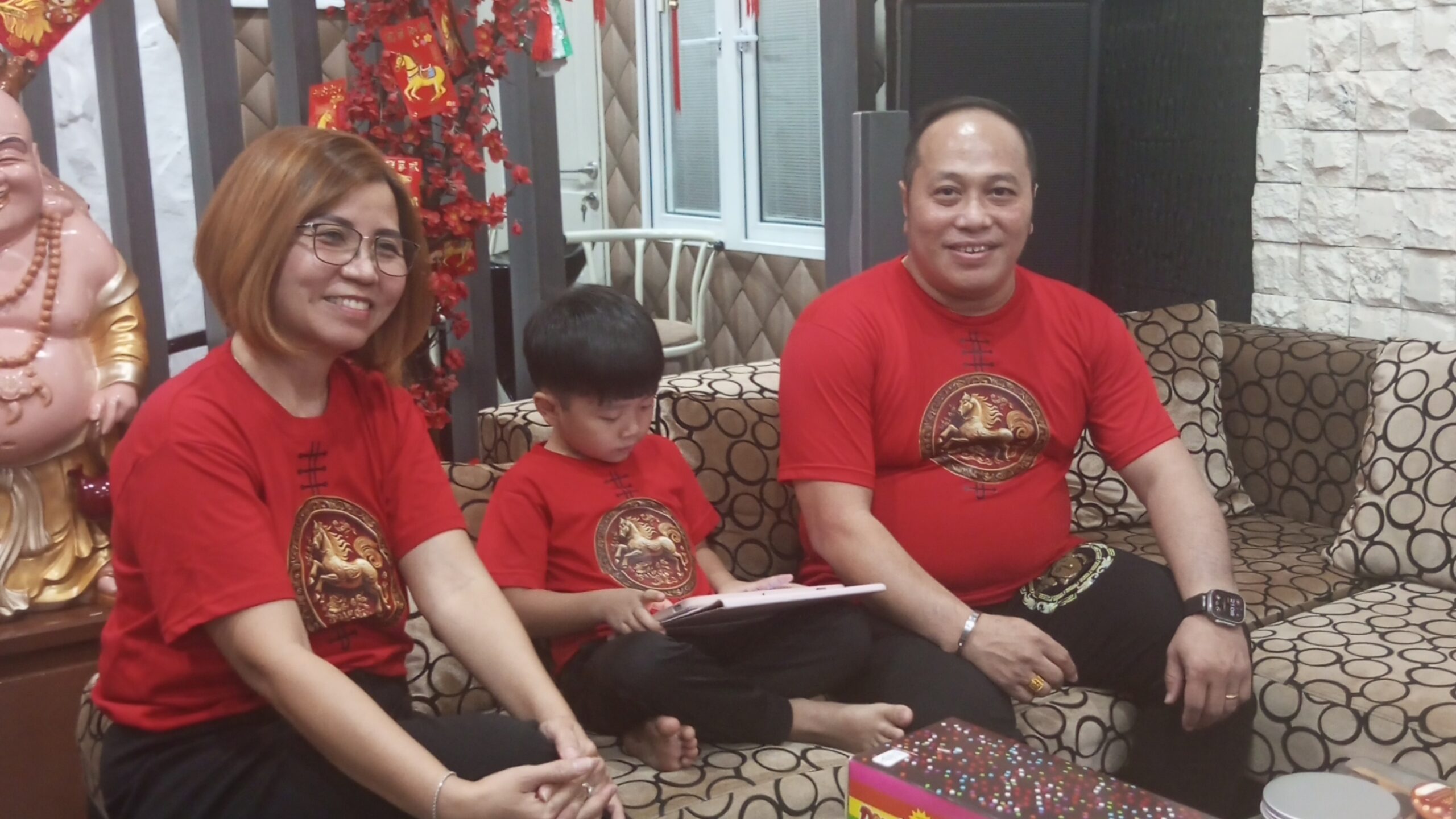 Keluarga Hengki Sambut Imlek 2026 dengan Penuh Harapan, Optimis di Tahun Kuda Api 1771274886666