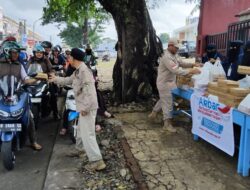 Muslimah Wahdah Islamiyah Salurkan 6.300 Paket Ifthar  hingga Wilayah Terdampak Banjir