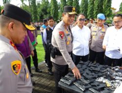 Kapolda Sulsel Pimpin Apel Pengecekan Senjata Api Serentak serta Penyambutan Personel Brimob BKO Polda Aceh