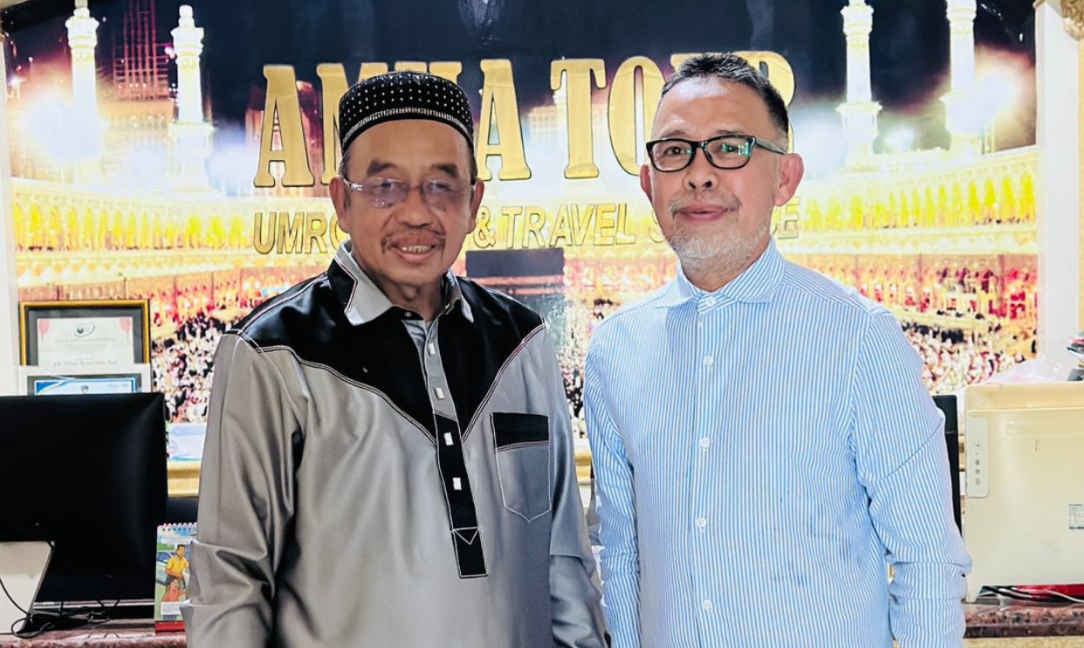 K.H. Amirullah Amri, Obsesinya Menulis 100 Judul Buku Seperti Buya Hamka dan Ibnu Sina 1777181785472